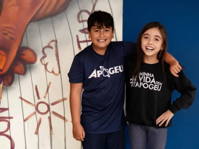Alunos Apogeu dos Anos Iniciais em ambiente escolar